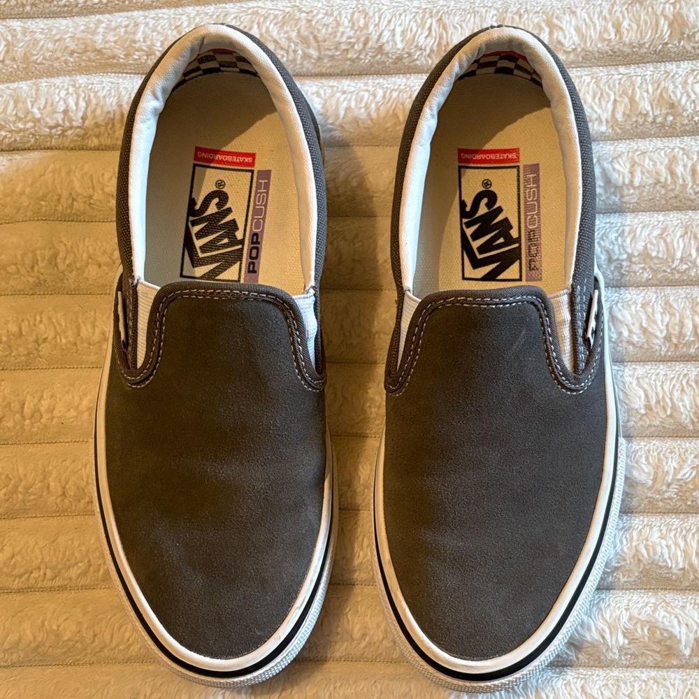 Vans Unisex Slip-On Pop Cush in Grey and White